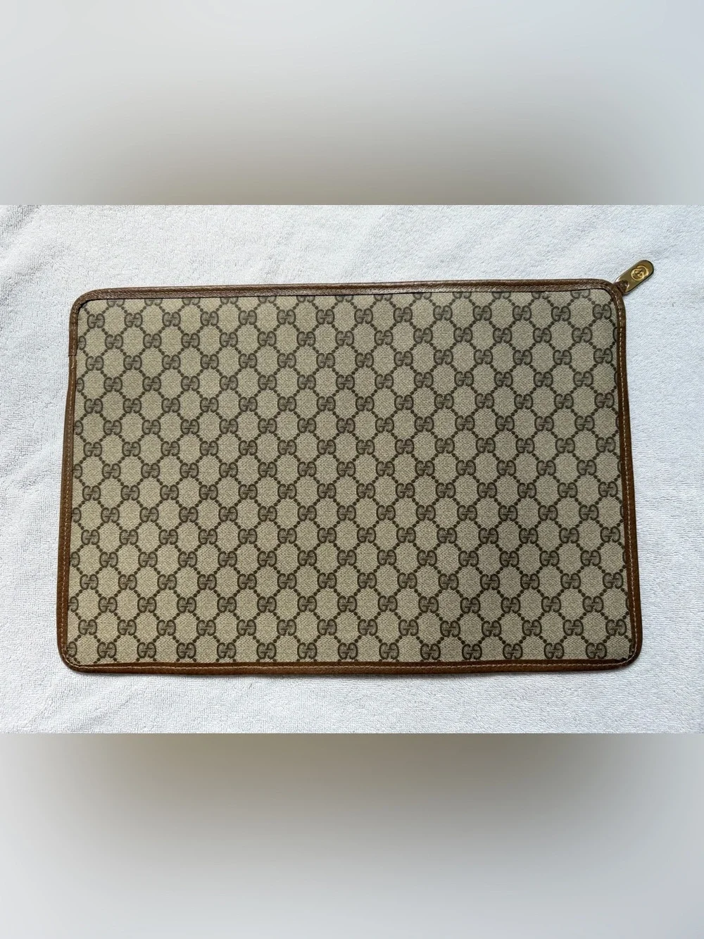 Gucci brown gg